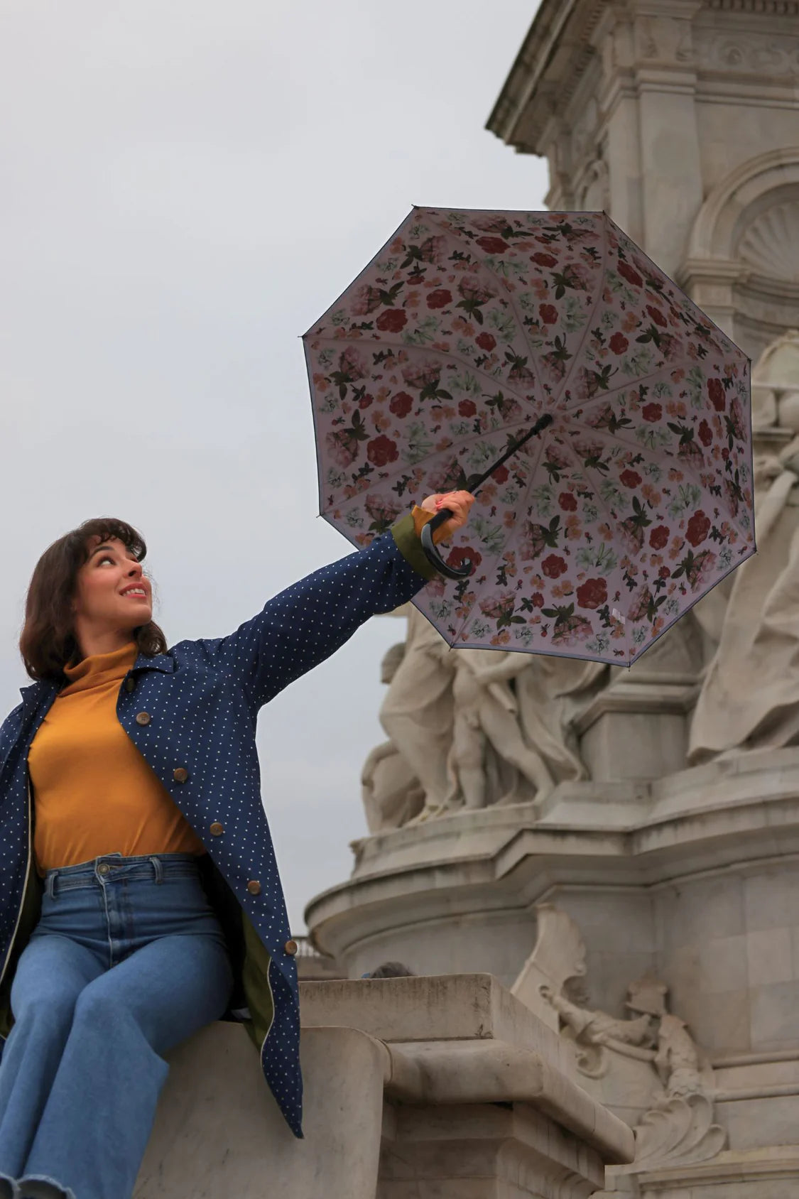 National Gallery x Fulton Bloomsbury Walking Umbrella - Blushed Blooms - detail view - Umbrella World