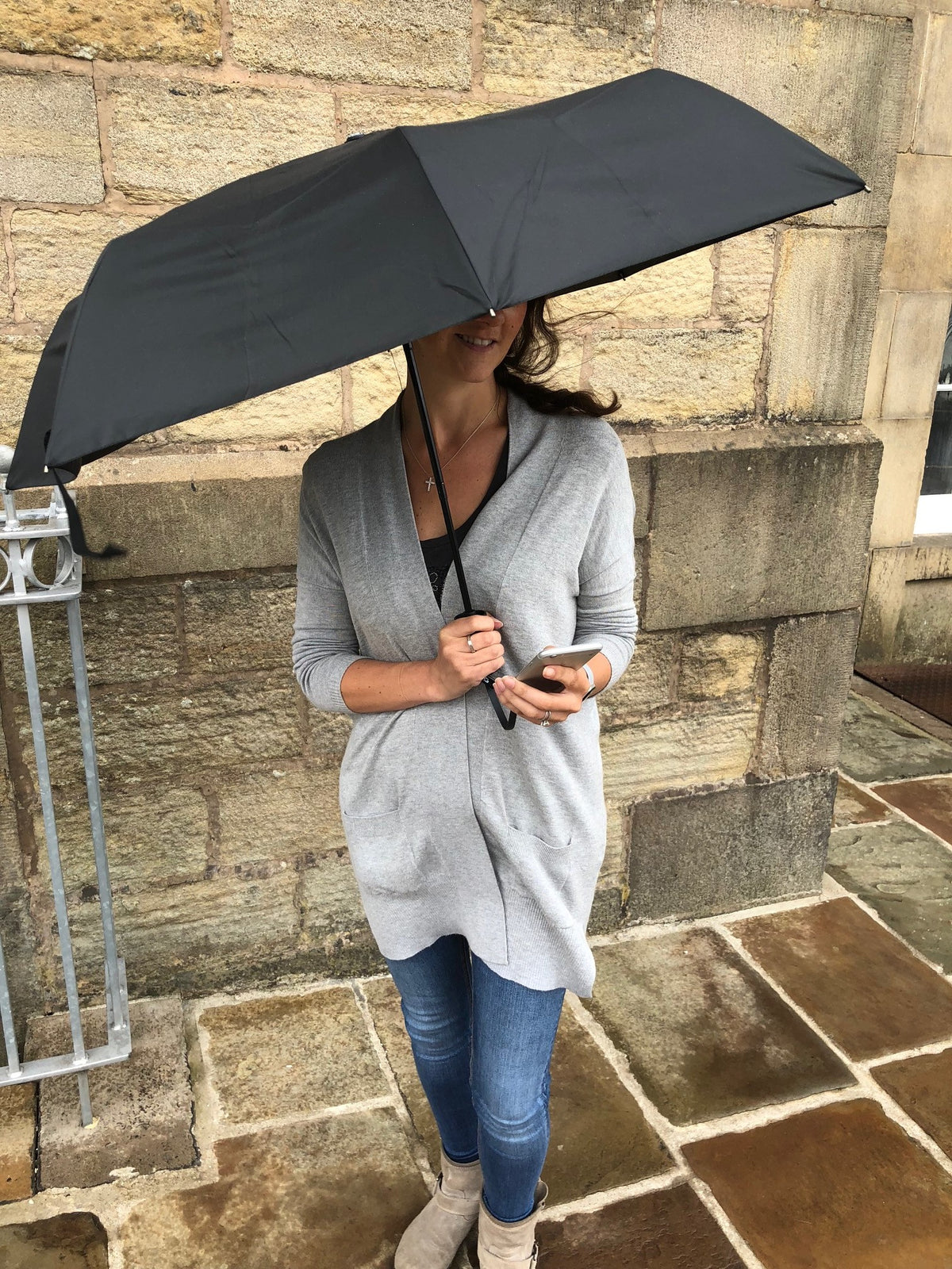 USB Phone Charging windproof umbrella - Worlds 1st - Umbrellaworld